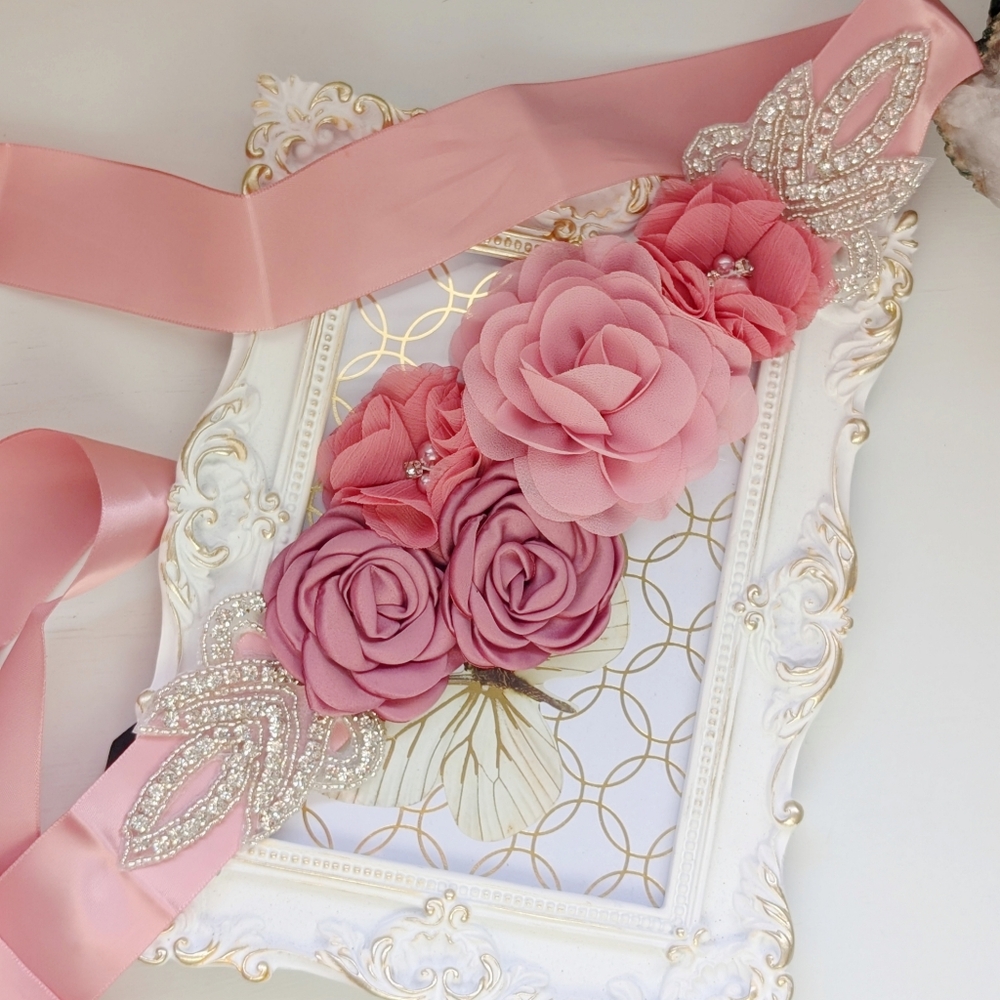 Elegant Pink Floral Women's Belt Accessory